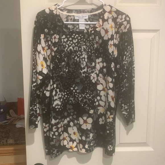 Nice lightweight sweater blouse - Picture 1 of 1